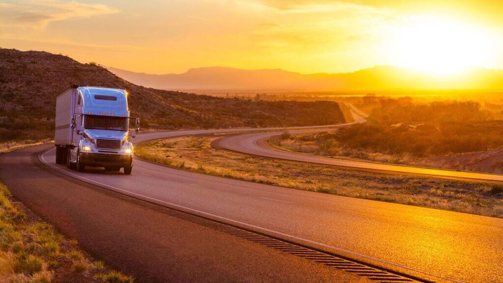 18-Wheeler Sideswipes—What to Do During Lane Changes